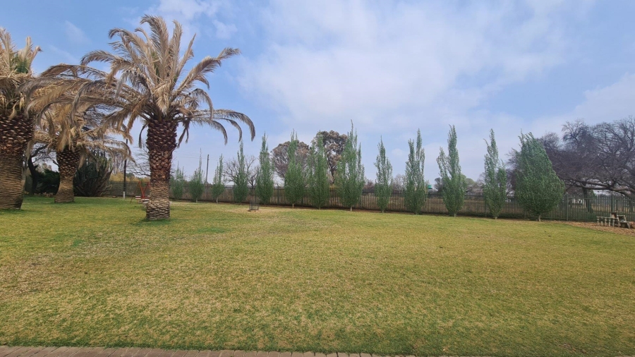 5 Bedroom Property for Sale in Wilgeboom A H North West